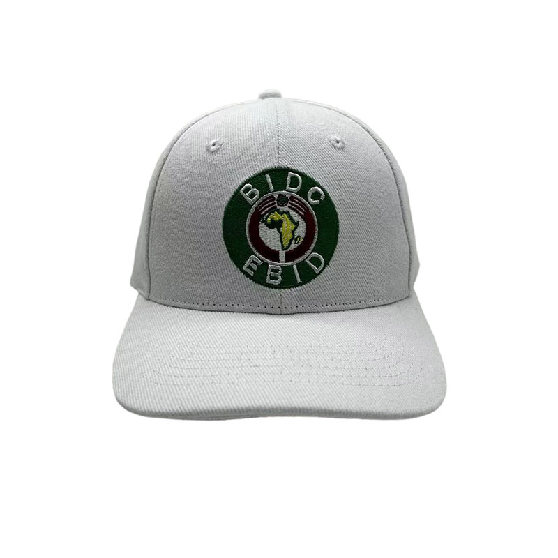 Klasyczne czapki baseballowe