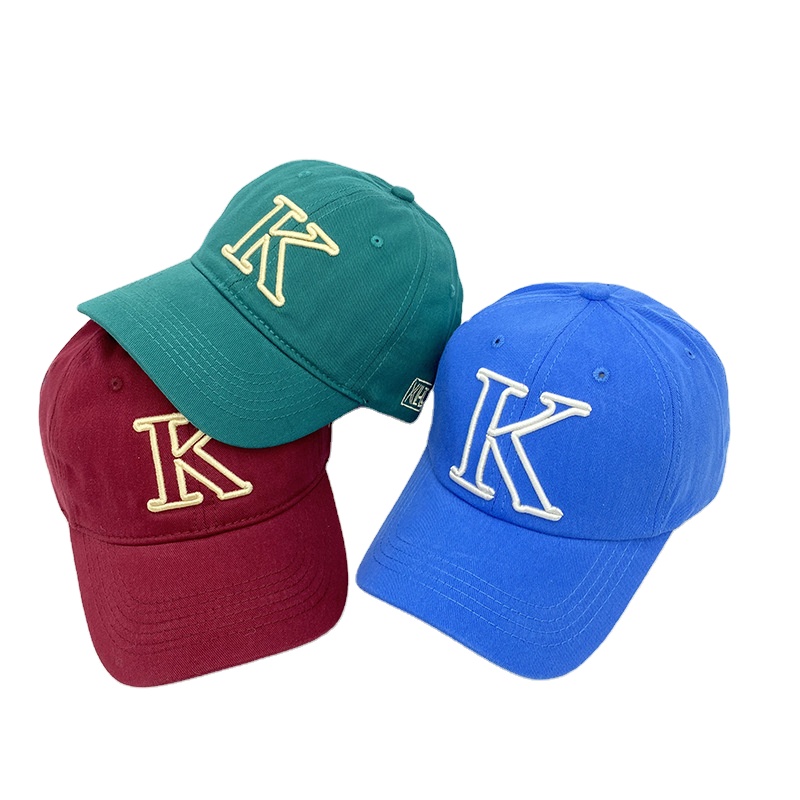 Kolorowa czapka baseballowa